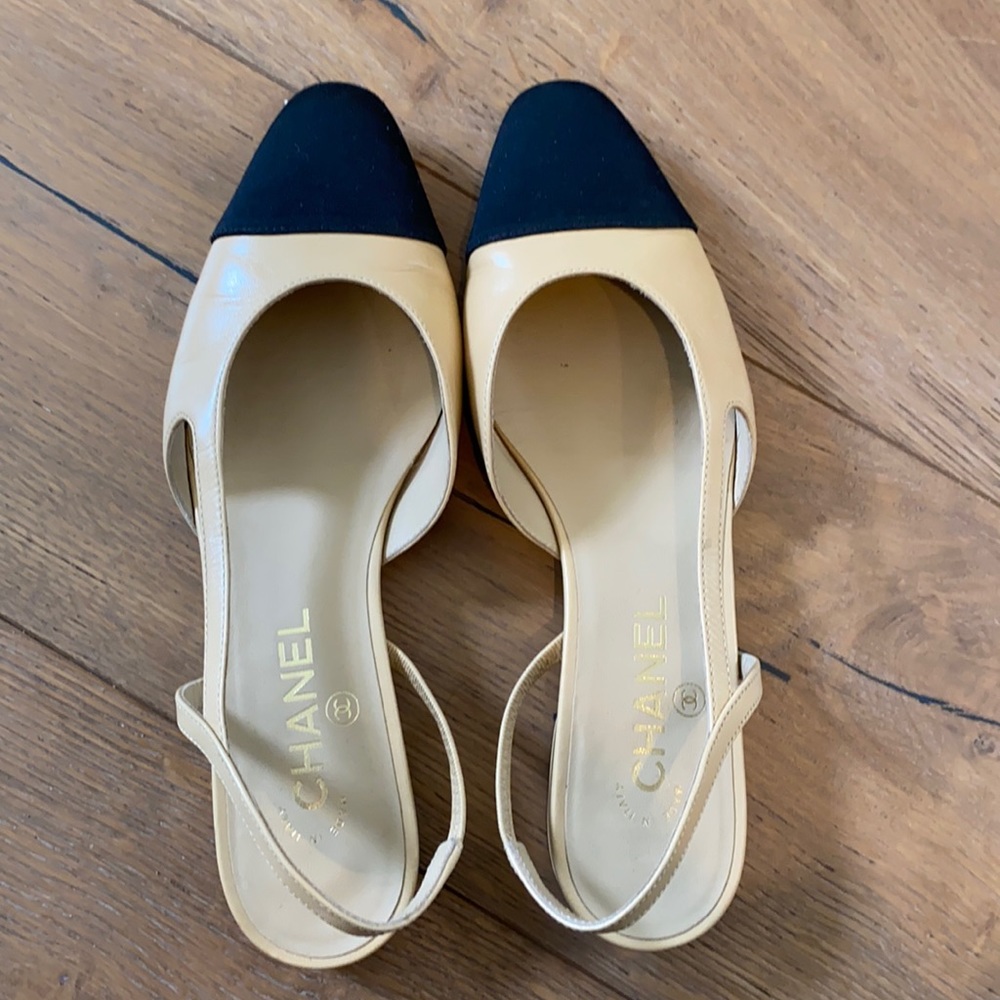 CHANEL sling back flats
